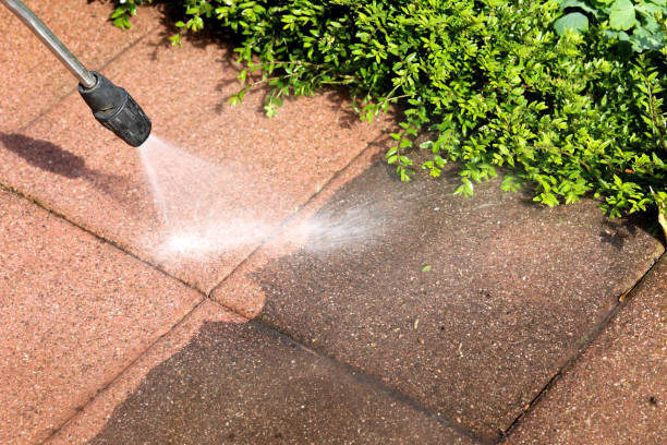 Why Choose Our Certified Pressure Washing Experts for Your Project Needs in Dulles Town Center, VA?